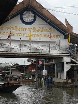 Taxi to Damnoen Saduak Floating Market