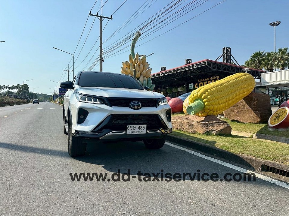 Call a taxi in Mukdahan.