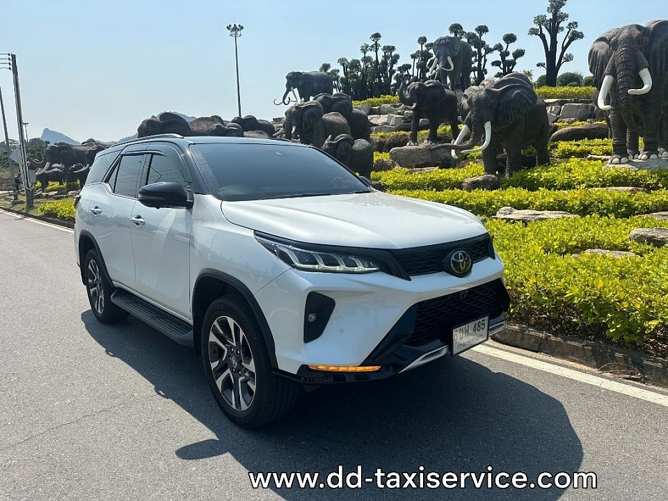 Taxi from Nakhon Ratchasima to Suvarnabhumi Airport